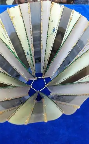 E82/ Lampenschirm aus Celluloid Oper Film