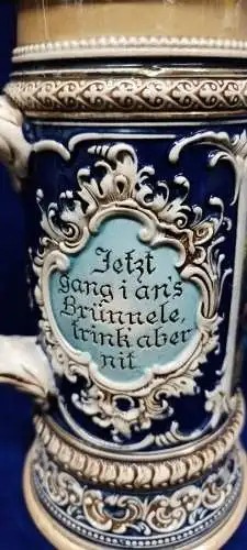 G308/ Alter Krug mit Zinndeckel 