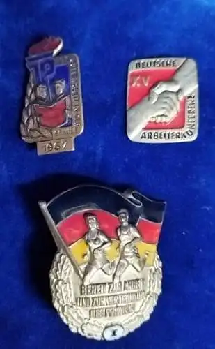 E880/  Abzeichen XV.Deutsche Arbeiterkonferenz und 2 Weitere 