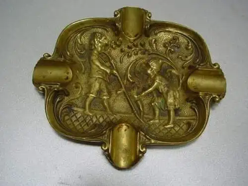 E343/ alter Messing Aschenbecher 