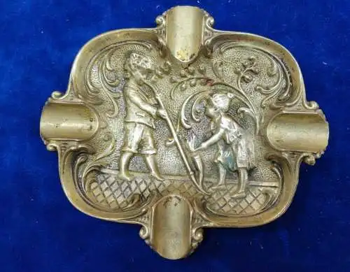 E343/ alter Messing Aschenbecher 