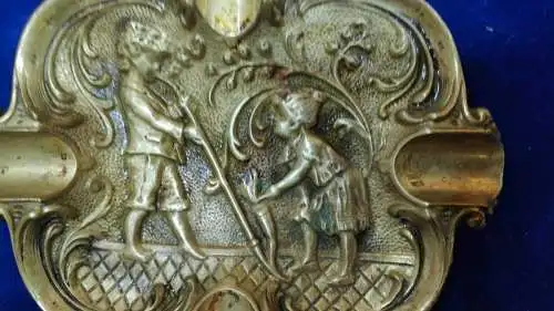 E343/ alter Messing Aschenbecher 