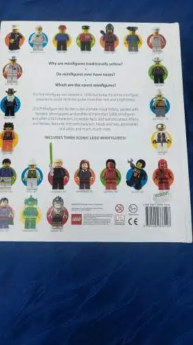 G369/ LEGO Minifigure Year by Year Buch mit 2 fehlenden Figuren 