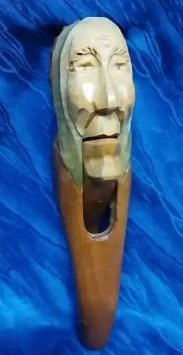 G053/ alter geschnitzter Holz Nussknacker 