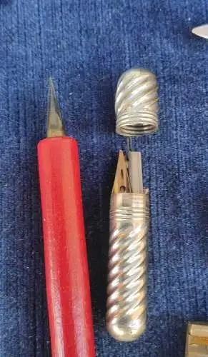 G209/ Schreibtischzubehör Faber Castell Anspitzer Schreibfeder Kostbarkeiten 
