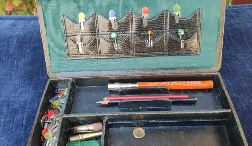 G209/ Schreibtischzubehör Faber Castell Anspitzer Schreibfeder Kostbarkeiten 