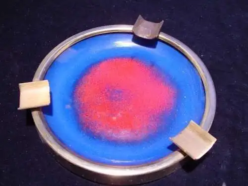 B348/ Aschenbecher Emaille/ Messing