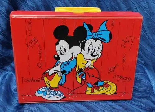 G22/ 30MC Kinder Kassetten Sammlung mit Koffer Disney Lindgren Preußler Märchen 