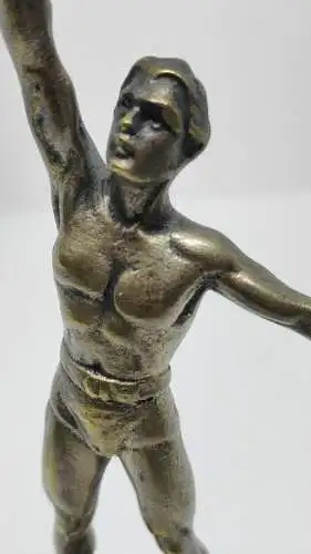 F75/ Original Wiener Bronze C. Brehmer Sportler mit Kugelhantel
