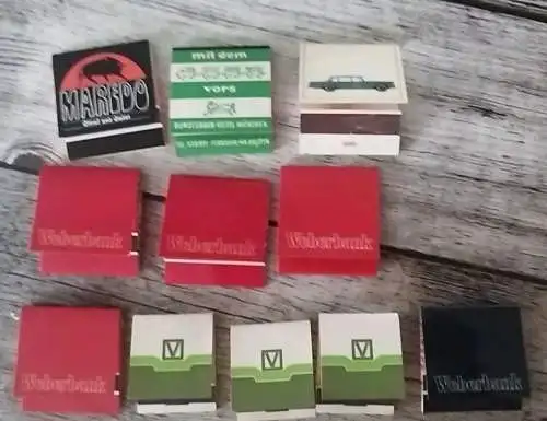 E800c/ 11 Streichholzheftchen