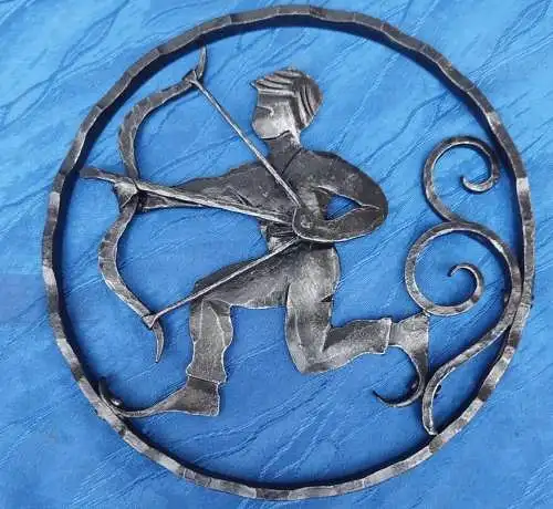 G386/ Schmiedeeisen Plakette Sternzeichen Schütze 20 cm