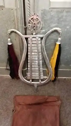 DDR VEB Schellenbaum Lyra mit Tasche 