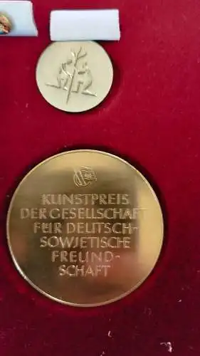 Auszeichnung DDR: Kunstpreis der DSF, nicht tragbare/tragbare Medaille IS Etui