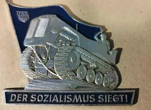 DDR  IFA Fortschritt LPG FDJ Abzeichen Plakette Raupe Stufe Silber 