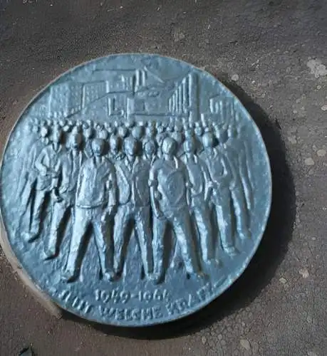  Lauchhammer Plakette 1949-1964 25 Jahre Seht Welche Kraft 