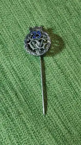 E800/ Anstecknadel 25 Jahre DG(V) Ostermann Berlin