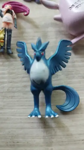 E800/ Alte Pokemon Figuren
