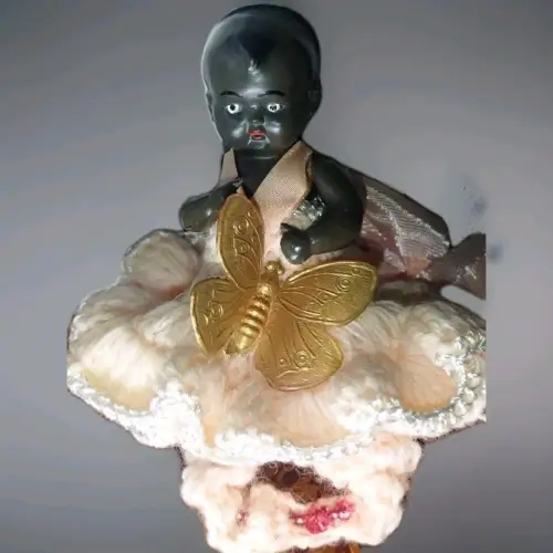 G675/ Kleines altes Celluloid Püppchen Kaffeekannenpüppchen Schildkröt 8 cm