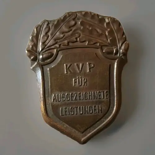 Leistungsabzeichen der Kasernierten Volkspolizei mit Nummer 1109