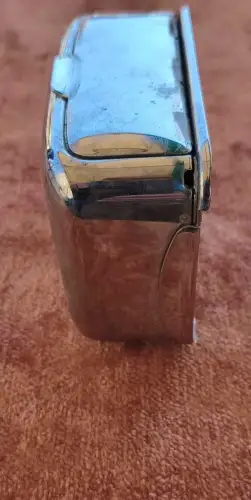 G710/ Oldtimer Auto Aschenbecher Antik