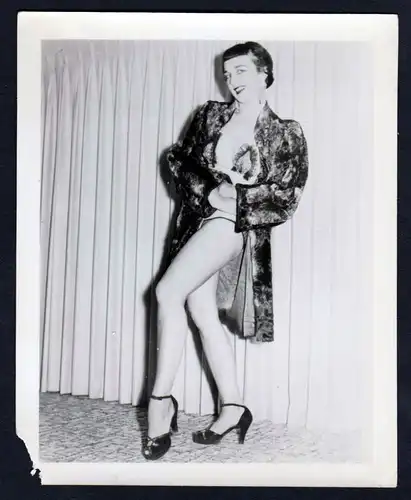 1960 Unterwäsche lingerie Erotik nude vintage Dessous pin up Foto photo Pelz