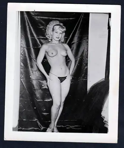 1960 Unterwäsche lingerie Erotik nude vintage Busen pin up Foto photo String