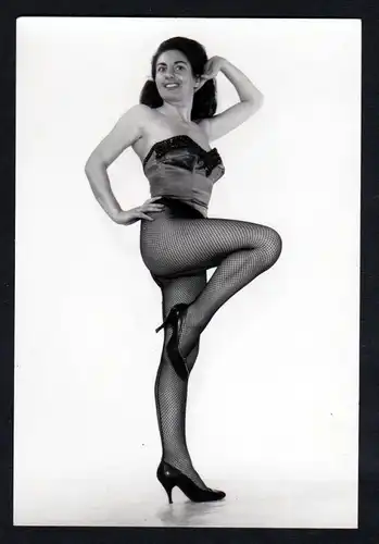 Unterwäsche lingerie Erotik nude vintage Dessous pin up pose Foto photo