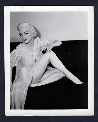 Unterwäsche lingerie Erotik nude vintage Dessous gown pin up Foto photo