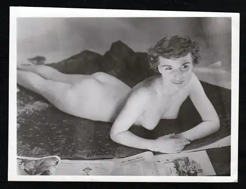 Akt nackt Zeitschrift Brust Busen FKK Erotik nude Aktfoto vintage pin up Foto photo