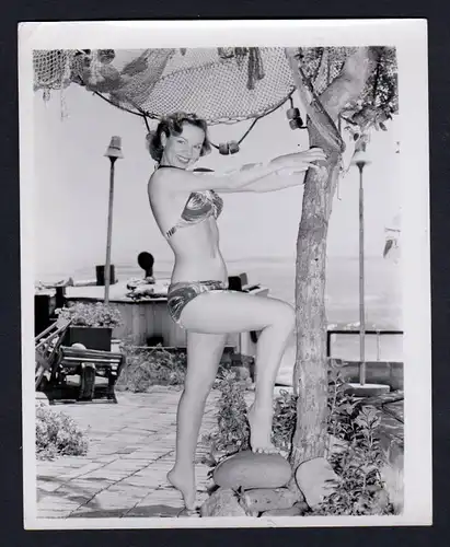 Unterwäsche lingerie Erotik nude vintage Dessous pin up Fischernetz Foto photo
