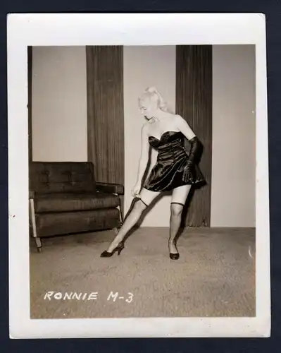 Unterwäsche lingerie Erotik nude vintage Dessous pin up Foto Ronnie photo