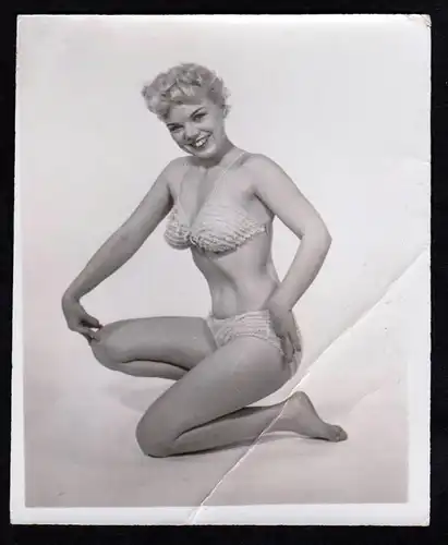 Unterwäsche Bikini lingerie Erotik nude vintage Dessous pin up Foto photo