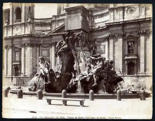 Roma Fontana dei Quattro Fiumi ideata dal Bernini - Fontana di Quattro Fiumi Piazza Narona Roma albumen Foto p