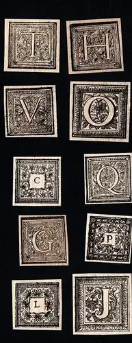 Konvolut von 10 Ornament Kupferstich-Buchstaben G, V, L, O, Q, B, T, J, C, P ornament letters antique print gr
