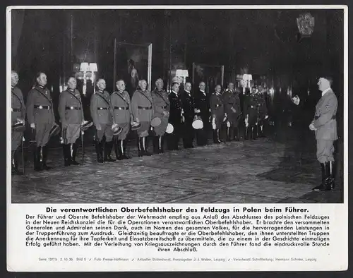 Die verantwortlichen Oberbefehlshaber des Feldzugs in Polen beim Führer - Pressefoto Aktueller Bilderdienst Se