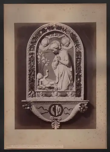 Firenze - Museo Nazionale. La Vergine che adora il divin Figlio. Andrea Della Robia