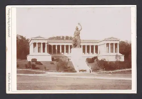 Bavaria mit Ruhmeshalle in München.