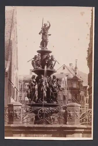 Tugendbrunnen in Nürnberg.