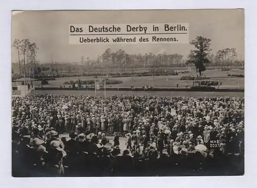 Das Deutsche Derby in Berlin. - Pferderennen Pferderennsport Berlin Deutsches Derby Pferde