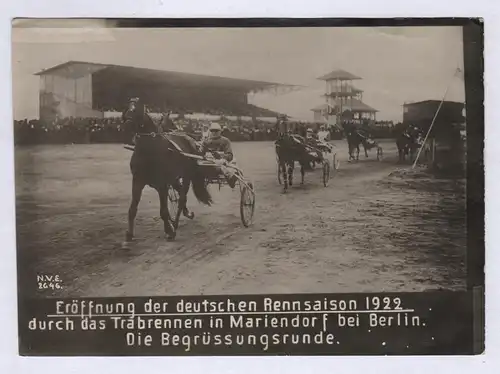 Eröffnung der deutschen Rennsaison 1922 - Trabrennsport Pferderennen Pferderennsport Berlin Mariendorf