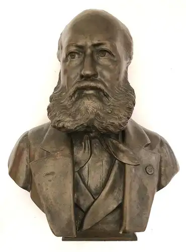 Bronze-Büste von Charles Gounod (französischer Komponist, 1818-1893). French composer.