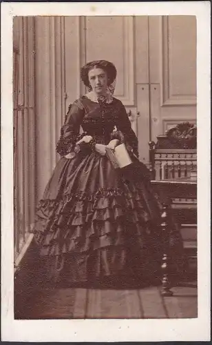 Isabelle de Vatimesnil (1845-1897) Hertford British Hospital / Portrait CDV Foto Photo vintage noblesse Adel