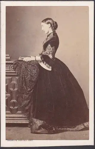 Claire Melanie Jaubert (1832 - 1910) Comtesse Benoist d'Azy / Portrait CDV Foto Photo vintage noblesse Adel