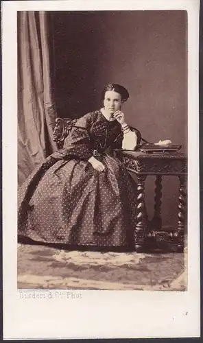 Viscomtesse de Bernis / Portrait CDV Foto Photo vintage noblesse Adel