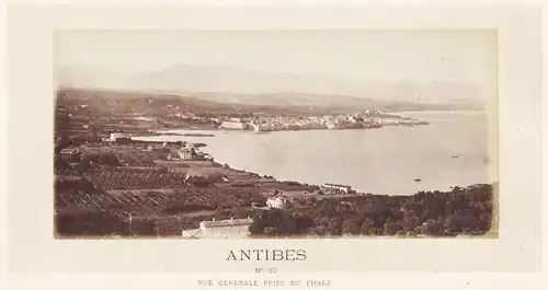 Antibes. Vue Generale prise du phare - Antibes / Alpes-Maritimes Provence-Alpes-Côte d'Azur / France Frankreic