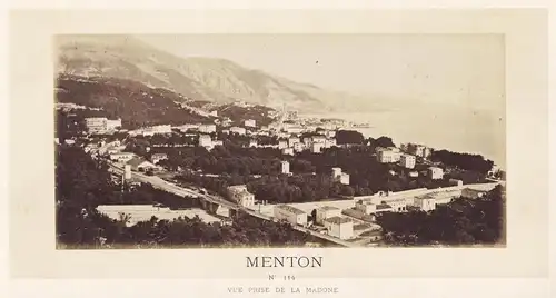 Menton. Vue prise de la Madone. - Menton / Alpes-Maritimes Provence-Alpes-Côte dAzur / France Frankreich