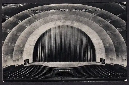 Interior of the Radio City Music Hall - New York, NY - Radio City Music Hall Konzertsaal Manhattan New York /