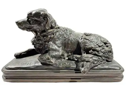 (Lying Newfoundland dog / Liegender Hund) - Bronze Statue