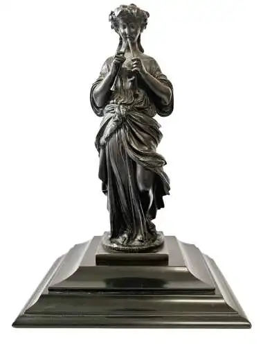 (Euterpe) - Bronze Statue / Aulos Flute playing Flötenspielerin Flute player Musik music