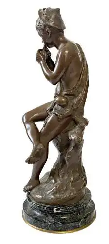 (Boy playing the Pan flute / Junge spielt Panflöte) - Bronze Statue